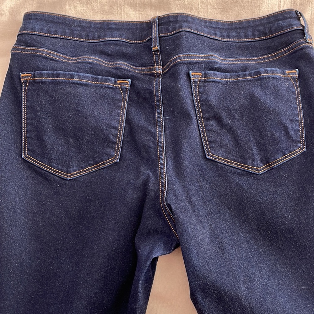 Mid-Rise Skinny Jeans - Picture 4 of 4